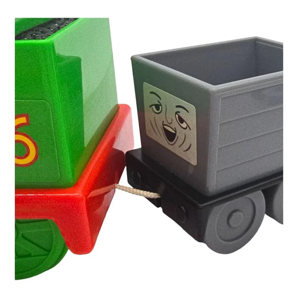 1998 TOMY Percy Train with Cargo Car Thomas & Friends Push Along Trackmaster Toy